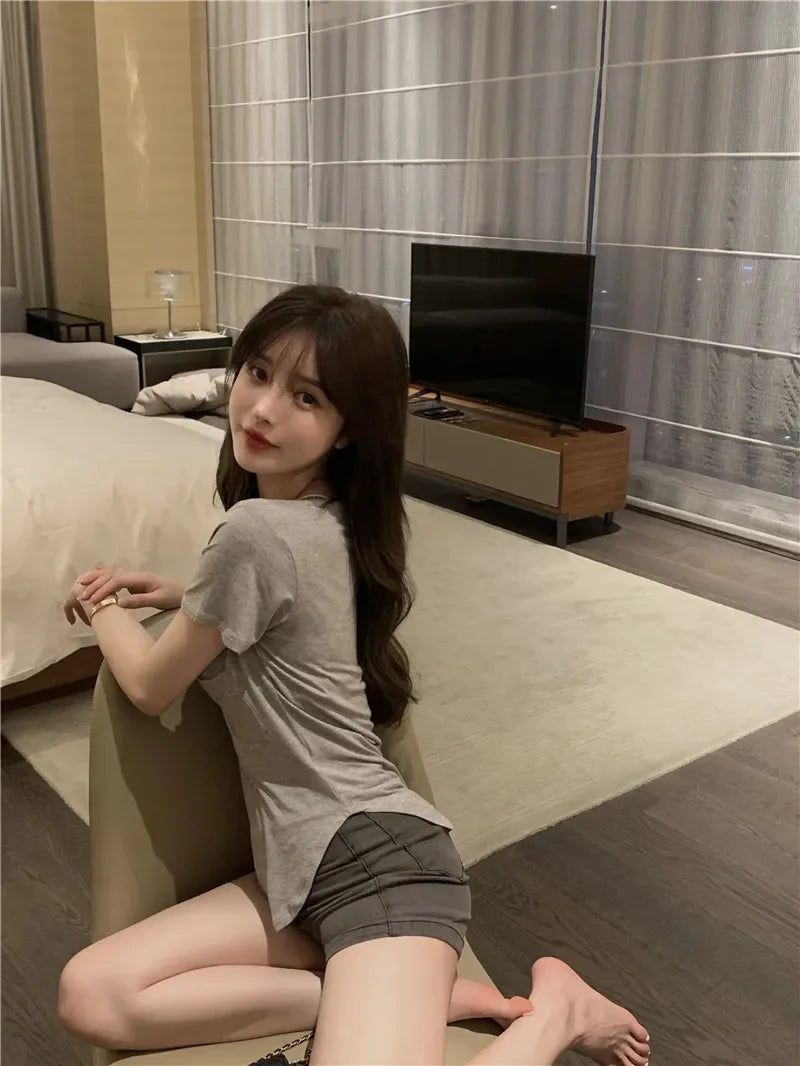 V-Neck T-Shirt - Irregular Hem Short Sleeve