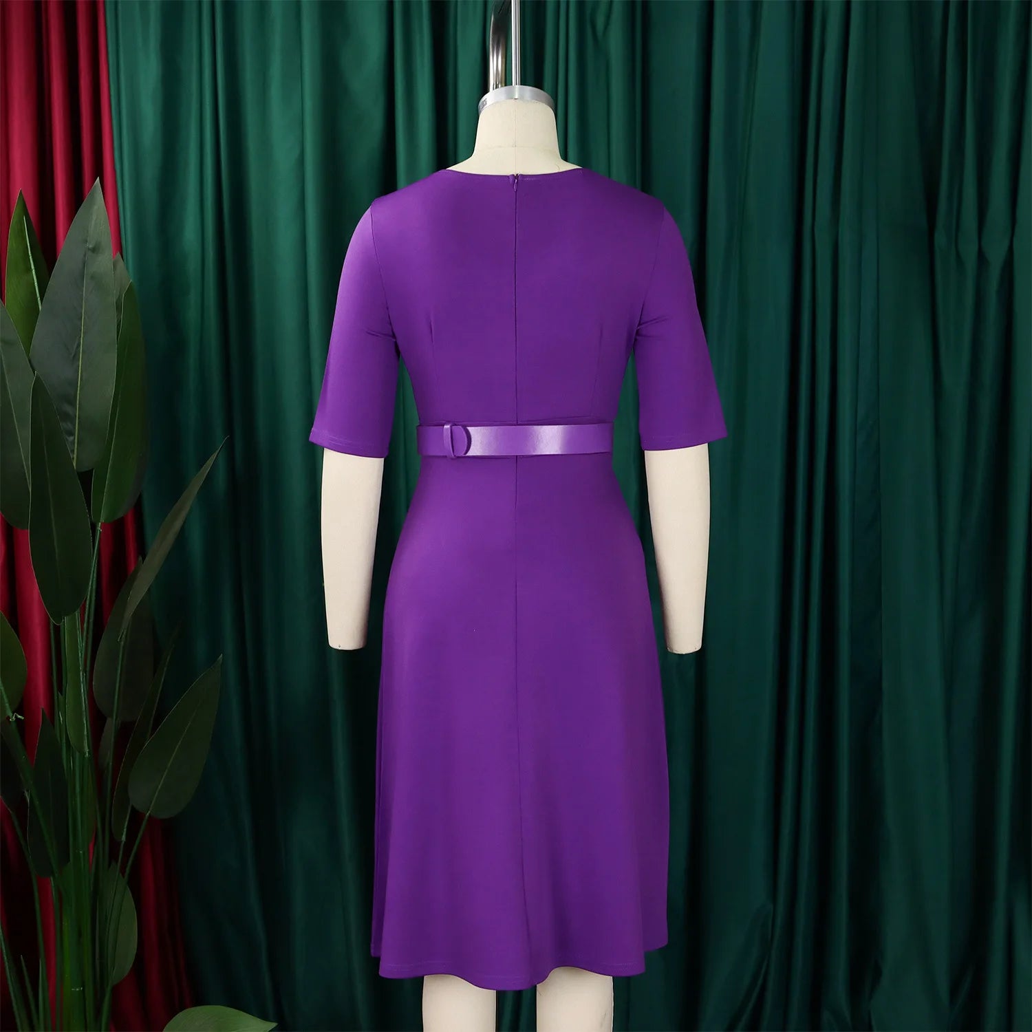 Vestido de Oficina Plisado Escote V Cintura Alta Cinturón Elegante