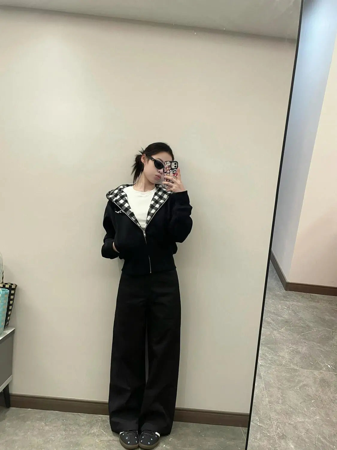 Polerón Mujer Corto Capucha Ajustado Moda Italiana