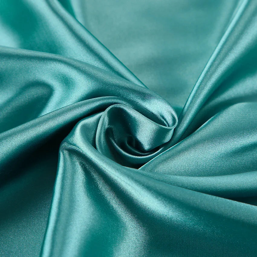 Pijama Dos Piezas Satinado con Cinturón Mujer Estilo Elegante