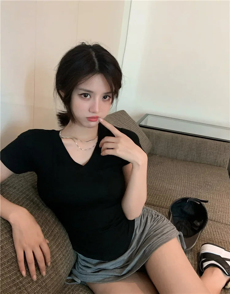 V-Neck T-Shirt - Irregular Hem Short Sleeve