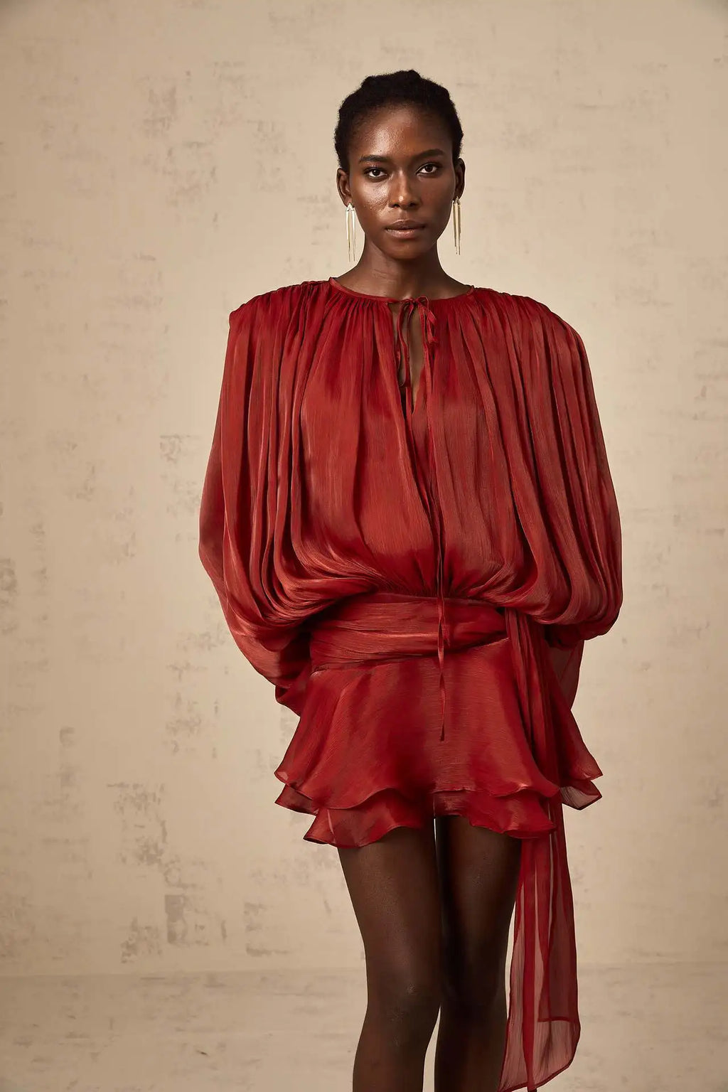 Vestido Corto Encaje Manga Puff Cuello V Holgado