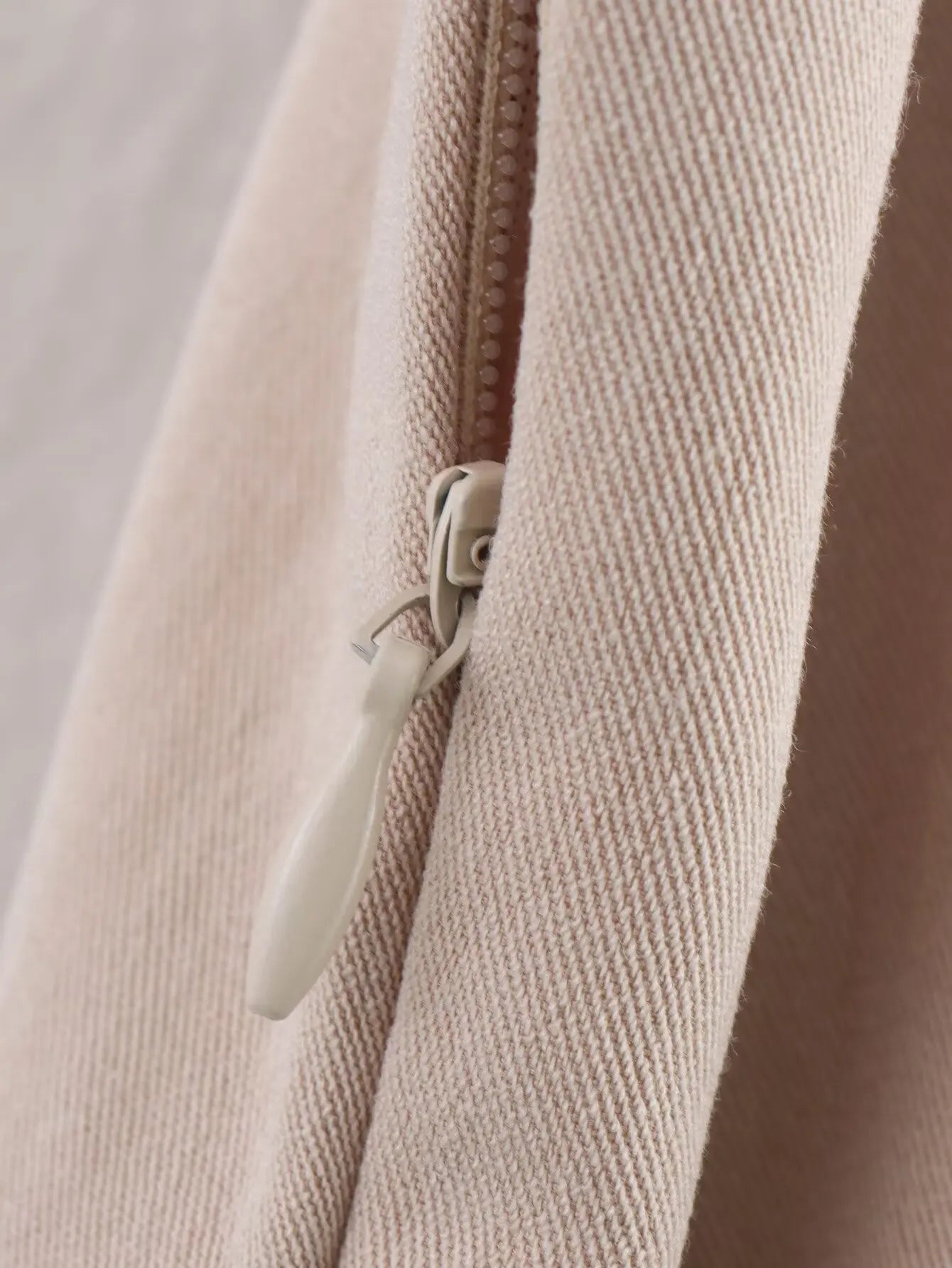 Midi Dress - Beige Contrast Sleeveless Belt 2025