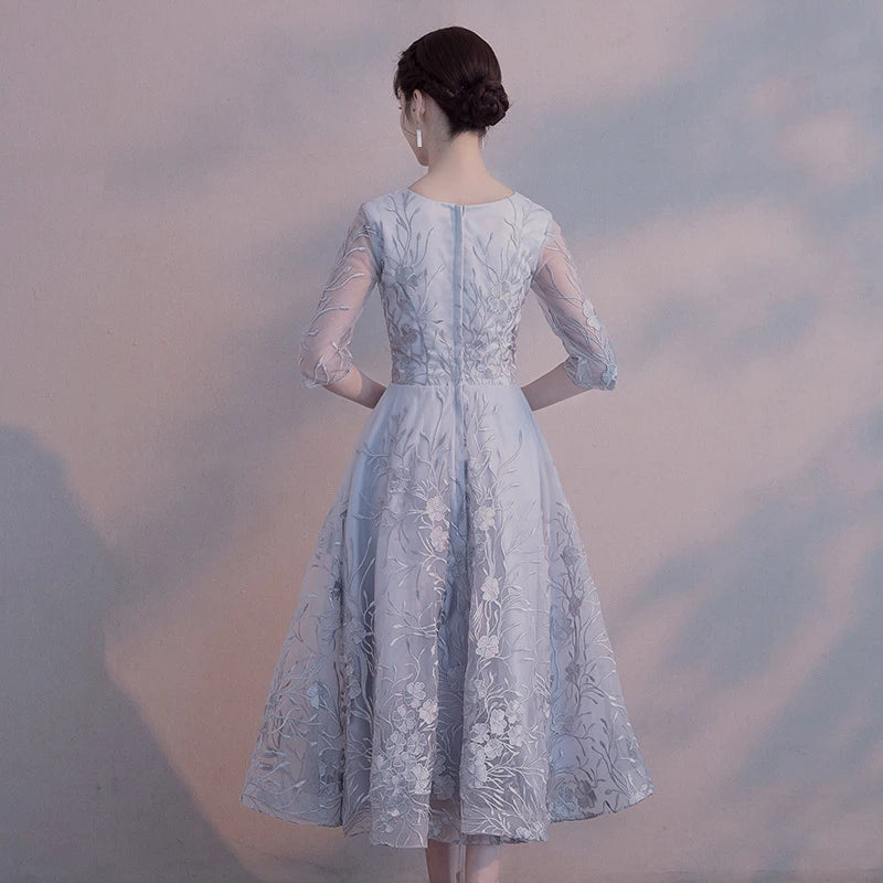 Vestido de Gala Floral Bordado Línea A Cuello Redondo