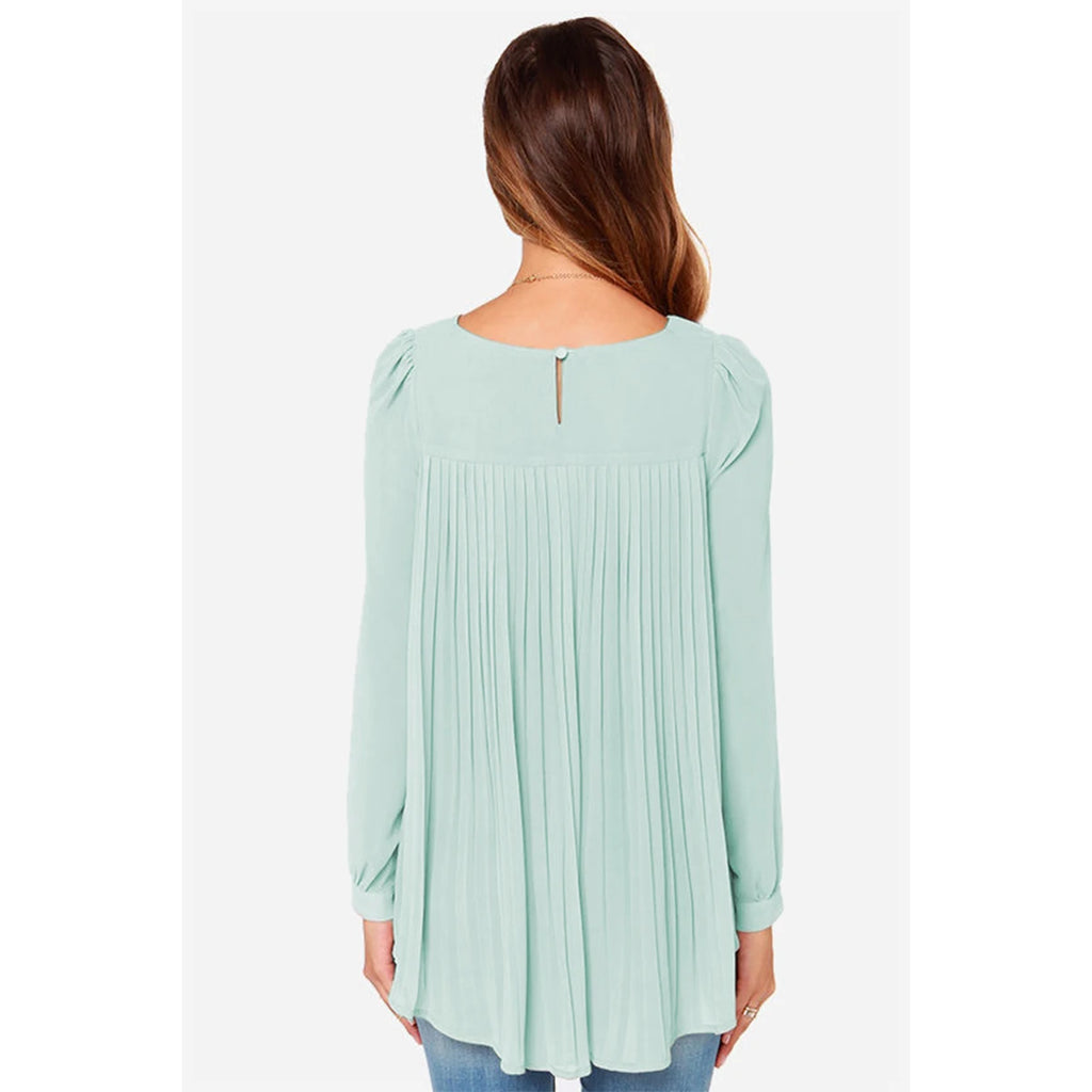 Blusa de chifón color menta, mangas largas y espalda plisada, vista trasera; ideal para oficina.