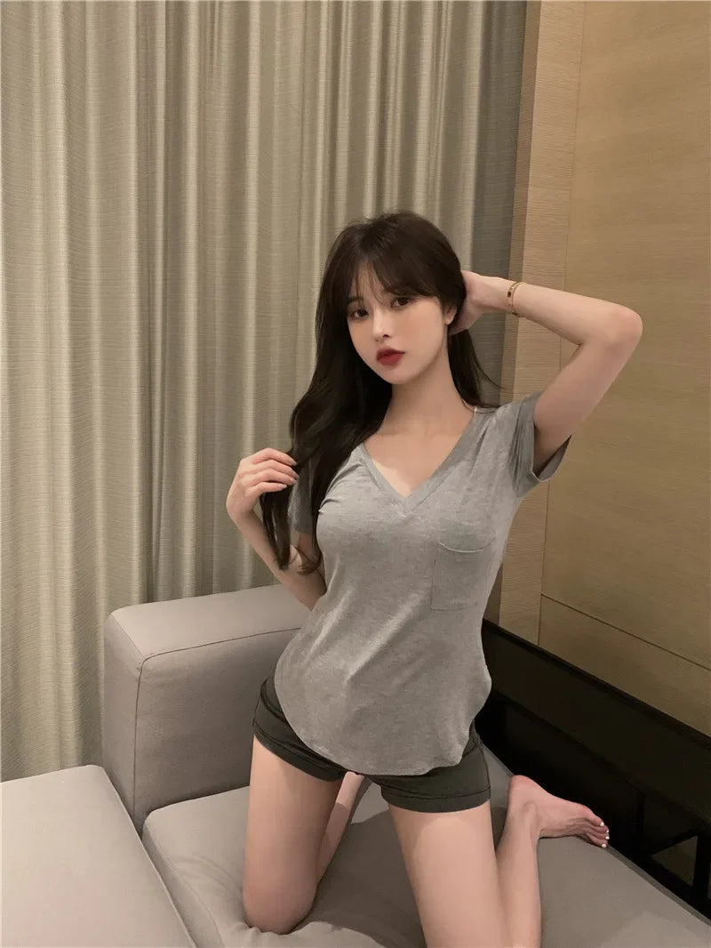 V-Neck T-Shirt - Irregular Hem Short Sleeve