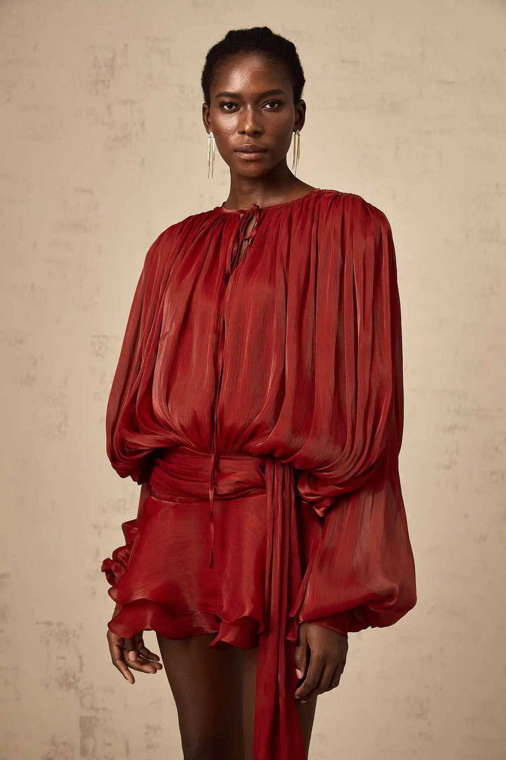 Vestido Corto Encaje Manga Puff Cuello V Holgado