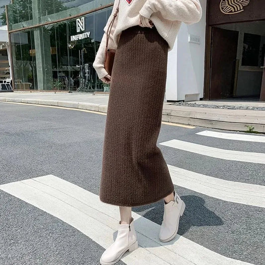 Knitted midi skirt for women in autumn and winter high waist versatile medium to long hip hugging skirt split yarn long skirt