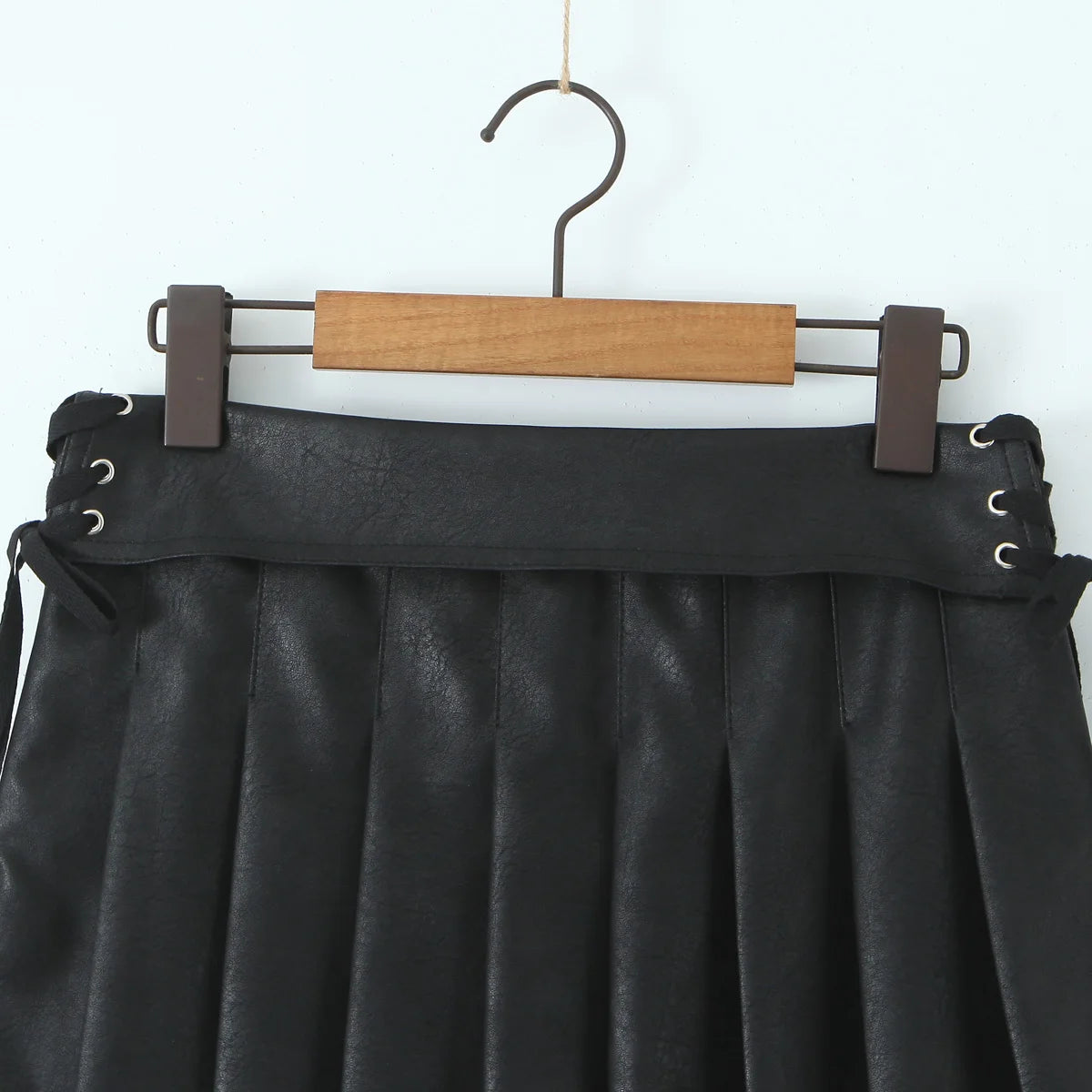 Y2K PU Leather Pleated Mini Skirt With Shorts lining Sexy Metal eyelets Cross Bandage Low Waist Short Skater Coffee Black