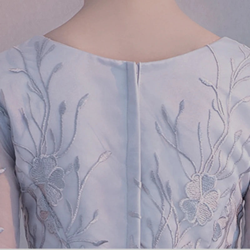 Vestido de Gala Floral Bordado Línea A Cuello Redondo