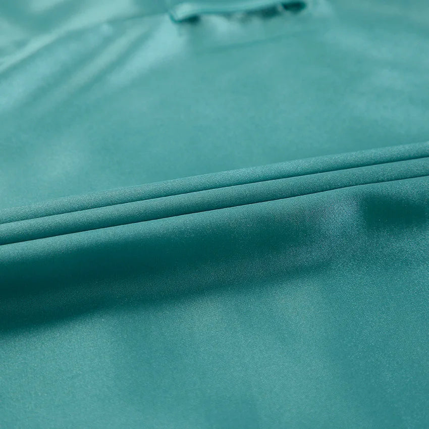 Pijama Dos Piezas Satinado con Cinturón Mujer Estilo Elegante