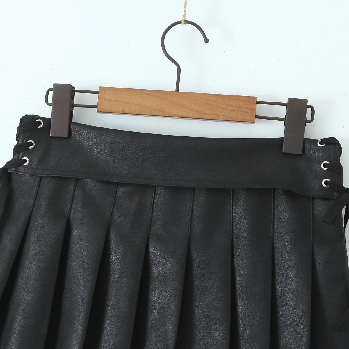 Y2K PU Leather Pleated Mini Skirt With Shorts lining Sexy Metal eyelets Cross Bandage Low Waist Short Skater Coffee Black