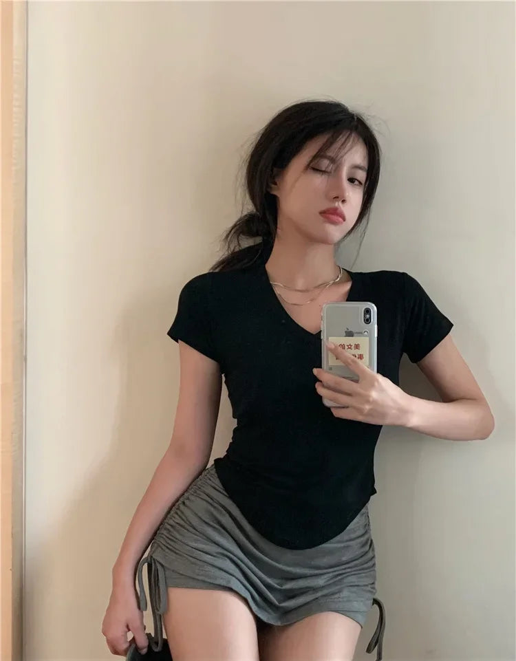 V-Neck T-Shirt - Irregular Hem Short Sleeve