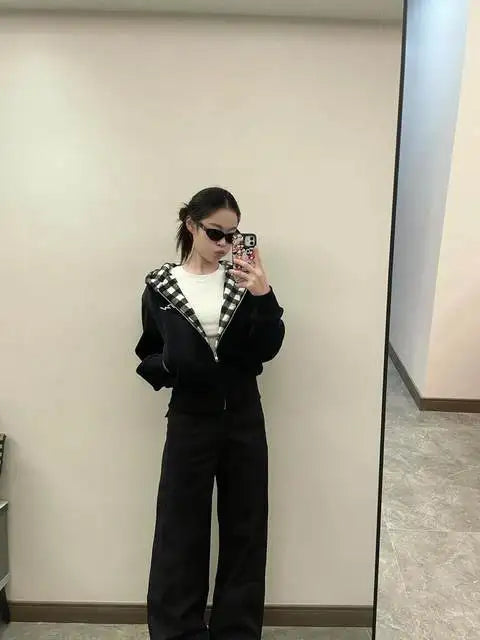 Polerón Mujer Corto Capucha Ajustado Moda Italiana