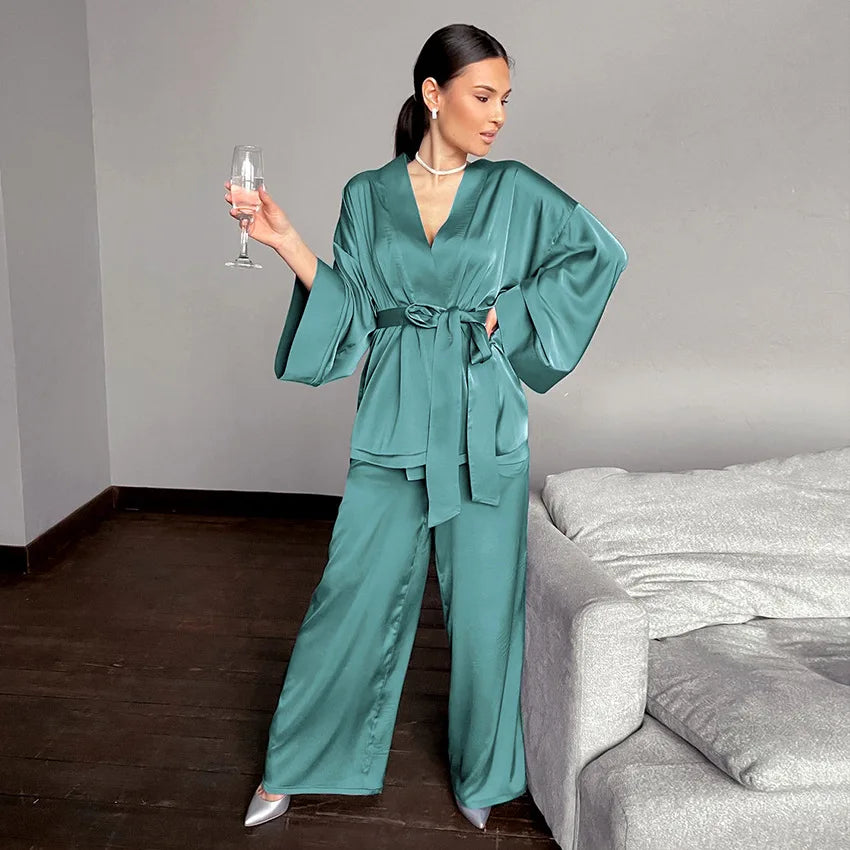 Pijama Dos Piezas Satinado con Cinturón Mujer Estilo Elegante