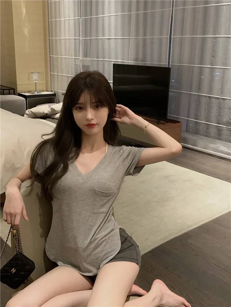 V-Neck T-Shirt - Irregular Hem Short Sleeve